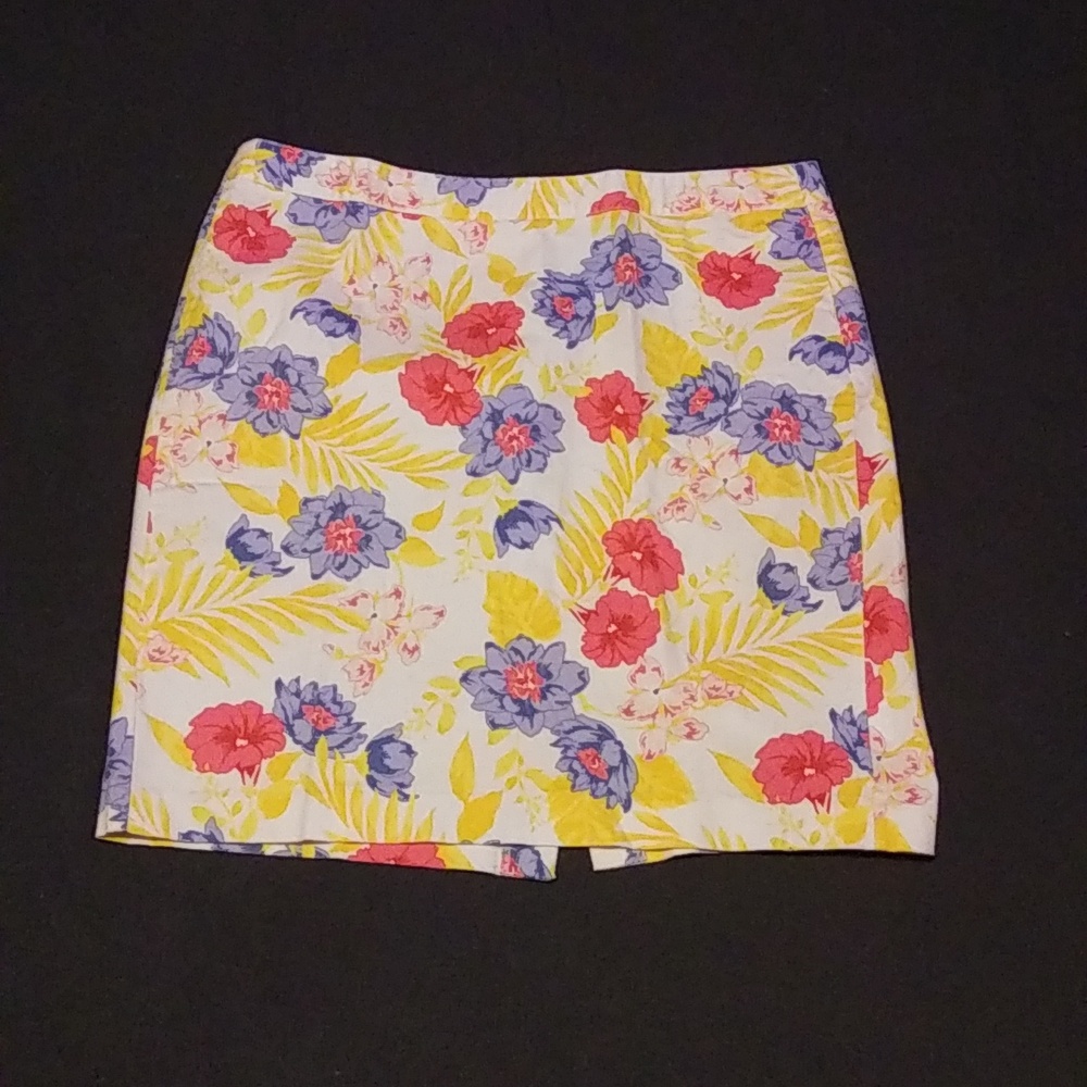 Old Navy Floral Design Skirt